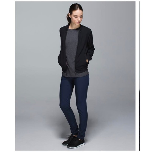 Lululemon Find Your Zen Long Sleeve Active Top - Picture 3 of 12